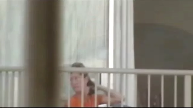 彼女の夫が仕事をしている間、彼の妻に隣人の夫 無料 動画 アダルト イケメン